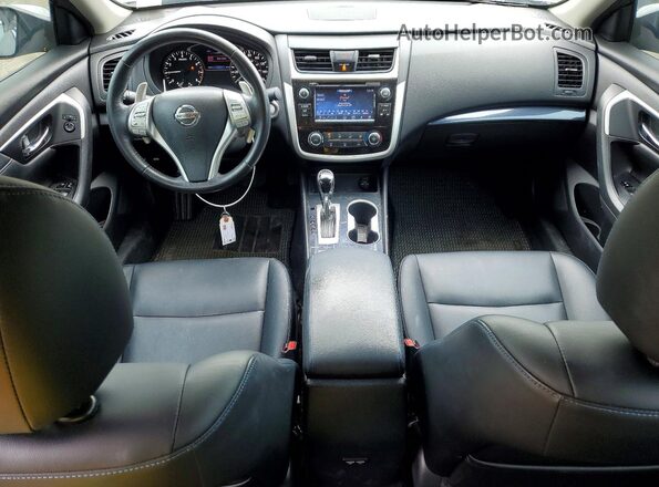 1N4AL3AP7JC161881 2018 NISSAN ALTIMA Gray Dashboard view