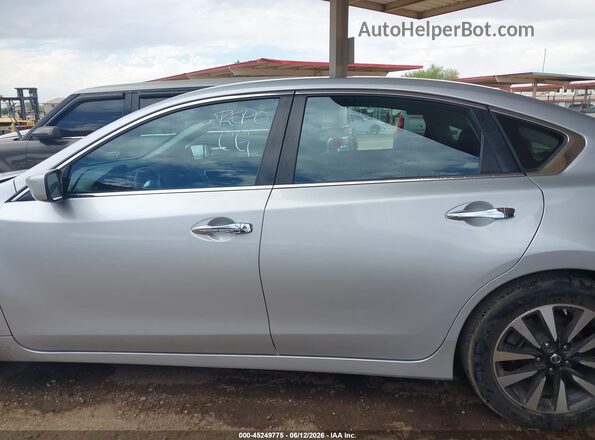 1N4AL3AP7JC170855 2018 NISSAN ALTIMA Gray Widok wnętrza 360 stopni