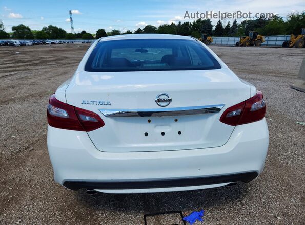 1N4AL3AP7JC207368 2018 NISSAN ALTIMA White Вид ззаду