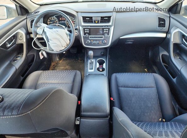 1N4AL3AP7JC207368 2018 NISSAN ALTIMA White Вид панелі приладів