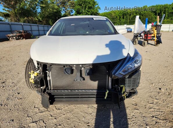 1N4AL3AP7JC216717 2018 NISSAN ALTIMA White Դիմացի տեսք