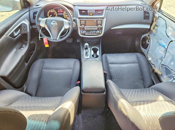 1N4AL3AP7JC216717 2018 NISSAN ALTIMA White Առջևի վահանակի տեսք
