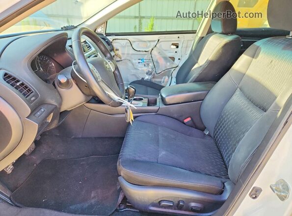 1N4AL3AP7JC216717 2018 NISSAN ALTIMA White Սալոնի դիմացի տեսք