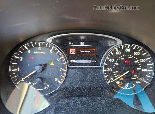 1N4AL3AP7JC216717 2018 NISSAN ALTIMA White Սարքավորումների վահանակի տեսք