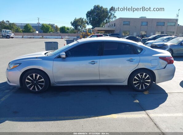 1N4AL3AP7JC247496 2018 NISSAN ALTIMA Silver Vista interior de 360 grados