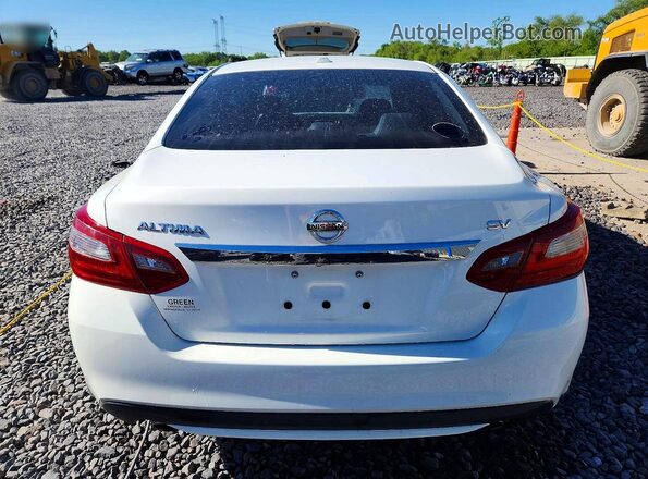 1N4AL3AP7JC260359 2018 NISSAN ALTIMA White უკანა ხედი