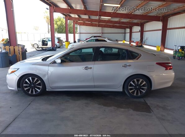1N4AL3AP7JC283317 2018 NISSAN ALTIMA Silver Vista interior de 360 grados