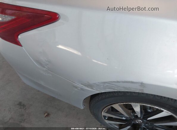 1N4AL3AP7JC283317 2018 NISSAN ALTIMA Silver Vista frontal