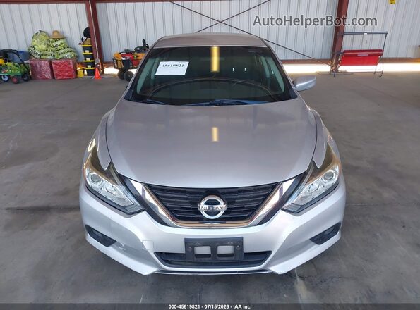 1N4AL3AP7JC283317 2018 NISSAN ALTIMA Silver Vista del cuadro de instrumentos