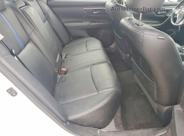 1N4AL3AP7JC298285 2018 NISSAN ALTIMA White Vista de los asientos traseros