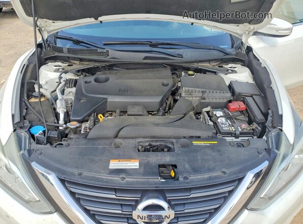 1N4AL3AP8GC130857 2016 NISSAN ALTIMA White Rear interior view