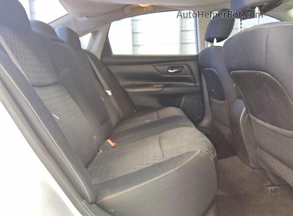1N4AL3AP8GN352657 2016 NISSAN ALTIMA Silver Հետևի նստատեղերի տեսք