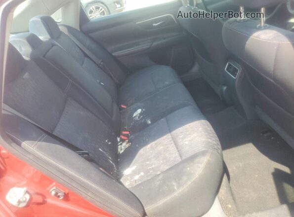 1N4AL3AP8HC184998 2017 NISSAN ALTIMA Red Widok tylnych siedzeń