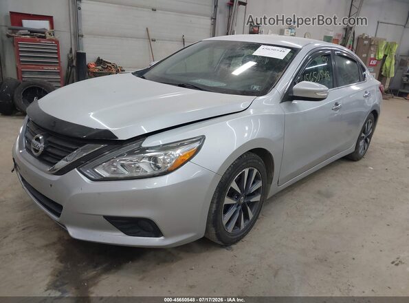 1N4AL3AP8HC187299 2017 NISSAN ALTIMA Silver Առջևի ձախ երեք քառորդ տեսարան