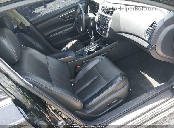 1N4AL3AP8HC249915 2017 NISSAN ALTIMA Black Front interior view