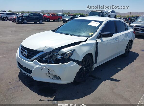 1N4AL3AP8HN336850 2017 NISSAN ALTIMA White Դիմացի տեսք