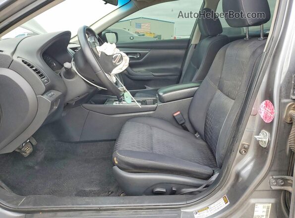 1N4AL3AP8JC185753 2018 NISSAN ALTIMA Gray Front interior view