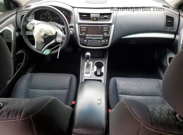 1N4AL3AP8JC185753 2018 NISSAN ALTIMA Gray Dashboard view