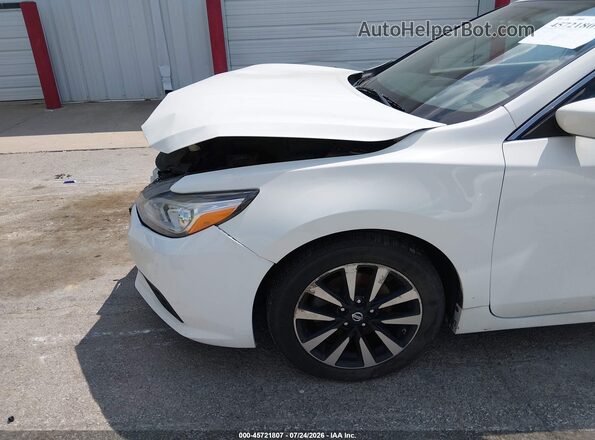 1N4AL3AP8JC211266 2018 NISSAN ALTIMA White წინა ხედი
