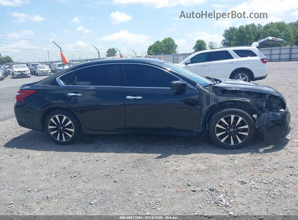 1N4AL3AP8JC211963 2018 NISSAN ALTIMA Black 360 interior view