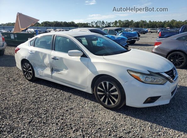1N4AL3AP8JC216774 2018 NISSAN ALTIMA Белый Передняя правая четверть