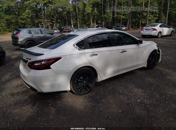 1N4AL3AP8JC223921 2018 NISSAN ALTIMA White Задня права чверть