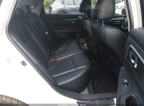 1N4AL3AP8JC223921 2018 NISSAN ALTIMA White Вид наклейки з VIN-кодом