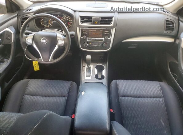 1N4AL3AP9GC149899 2016 NISSAN ALTIMA Красный Вид панели приборов