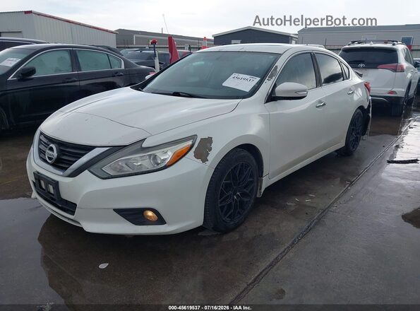 1N4AL3AP9GC168713 2016 NISSAN ALTIMA Cream Vista tres cuartos delantera izquierda
