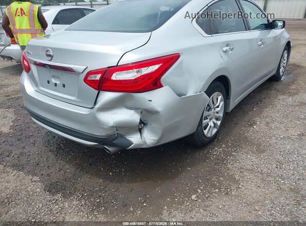 1N4AL3AP9GN325340 2016 NISSAN ALTIMA Silver Դիմացի տեսք