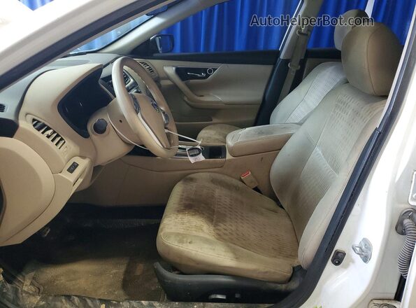 1N4AL3AP9GN354756 2016 NISSAN ALTIMA White Front interior view