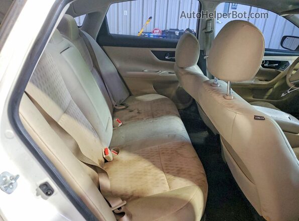 1N4AL3AP9GN354756 2016 NISSAN ALTIMA White Rear seats view