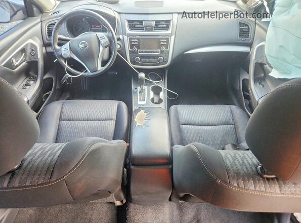 1N4AL3AP9HC167370 2017 NISSAN ALTIMA Silver Dashboard view
