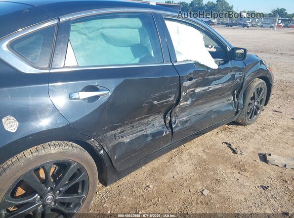 1N4AL3AP9HC181527 2017 NISSAN ALTIMA Black Widok z przodu
