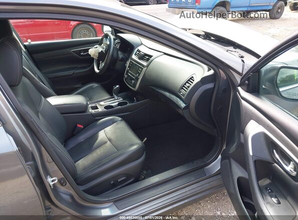 1N4AL3AP9HC224943 2017 NISSAN ALTIMA Серый Вид салона спереди