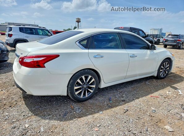 1N4AL3AP9HC257067 2017 NISSAN ALTIMA Белый Задняя правая четверть