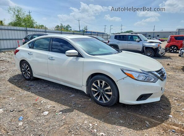 1N4AL3AP9HC257067 2017 NISSAN ALTIMA Белый Передняя правая четверть