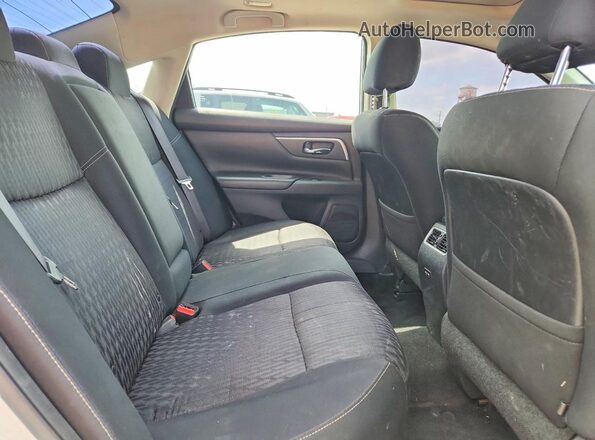 1N4AL3AP9HC257067 2017 NISSAN ALTIMA Белый Вид задних сидений