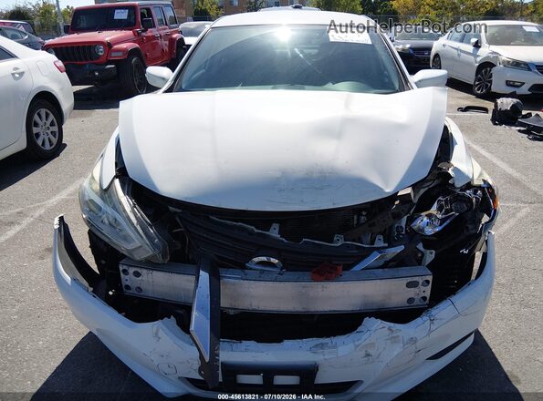 1N4AL3AP9HC298539 2017 NISSAN ALTIMA White Widok z przodu