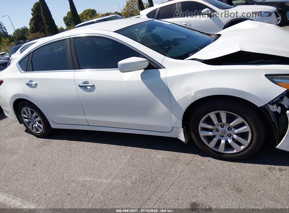 1N4AL3AP9HC298539 2017 NISSAN ALTIMA White Widok wnętrza z tyłu
