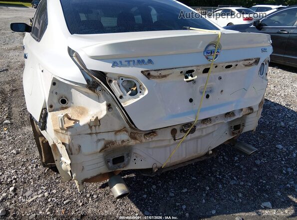 1N4AL3AP9HC488678 2017 NISSAN ALTIMA Белый Вид спереди
