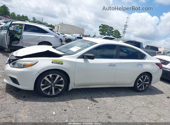 1N4AL3AP9HC499244 2017 NISSAN ALTIMA White Панорамний вид салону 360°