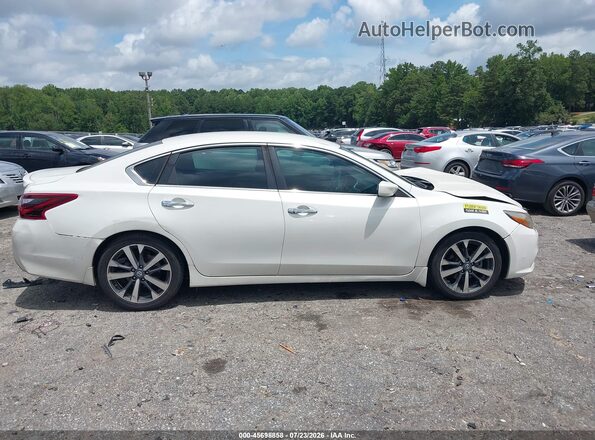 1N4AL3AP9HC499244 2017 NISSAN ALTIMA White Вид задньої частини салону