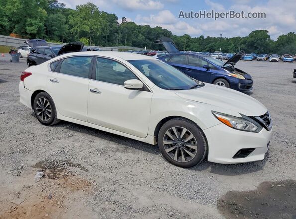 1N4AL3AP9JC128686 2018 NISSAN ALTIMA White Przód prawy