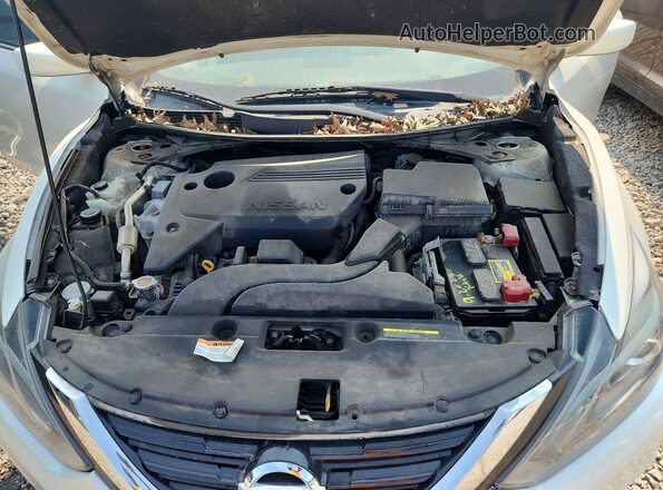 1N4AL3AP9JC200051 2018 NISSAN ALTIMA White უკანა სალონის ხედი