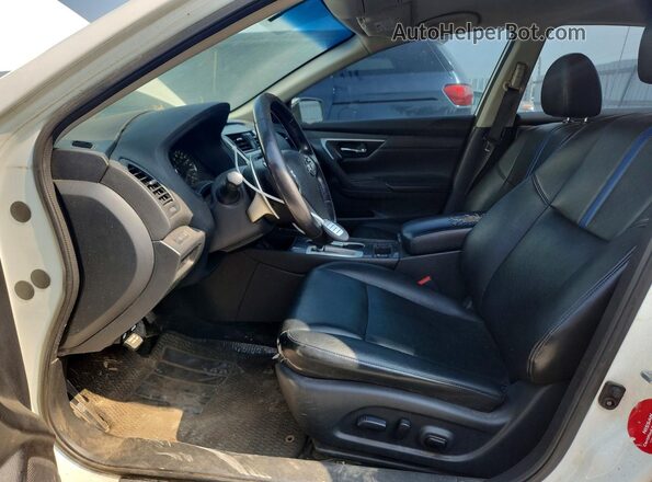 1N4AL3AP9JC200051 2018 NISSAN ALTIMA White წინა სალონის ხედი