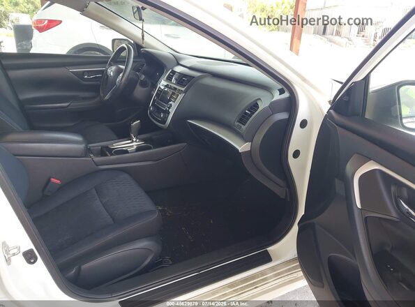 1N4AL3AP9JC241411 2018 NISSAN ALTIMA Белый Вид салона спереди