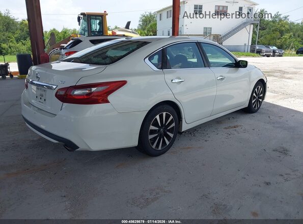 1N4AL3AP9JC241411 2018 NISSAN ALTIMA Белый Задняя правая четверть