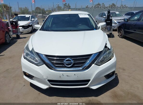 1N4AL3AP9JC275199 2018 NISSAN ALTIMA White Widok zestawu wskaźników