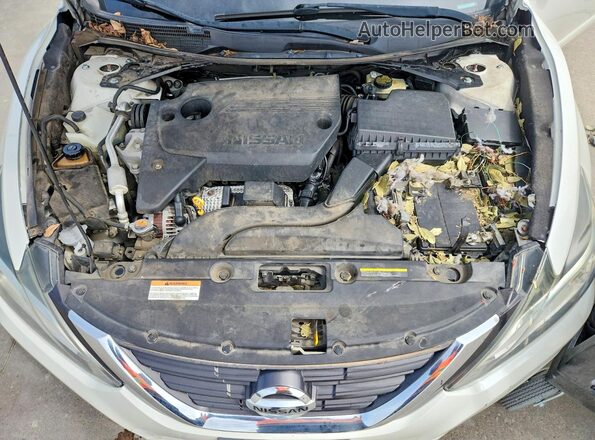 1N4AL3APXGC153332 2016 NISSAN ALTIMA White Widok wnętrza z tyłu